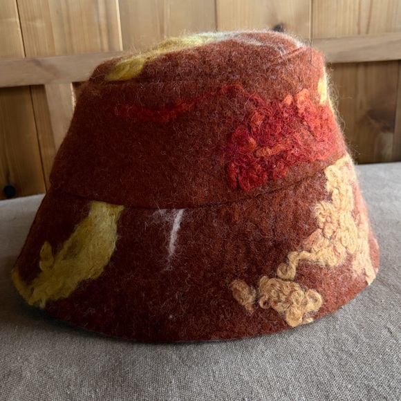 JG Switzer Wool Felted Bucket hat Bespoke Art to Wear. - Picture 11 of 15